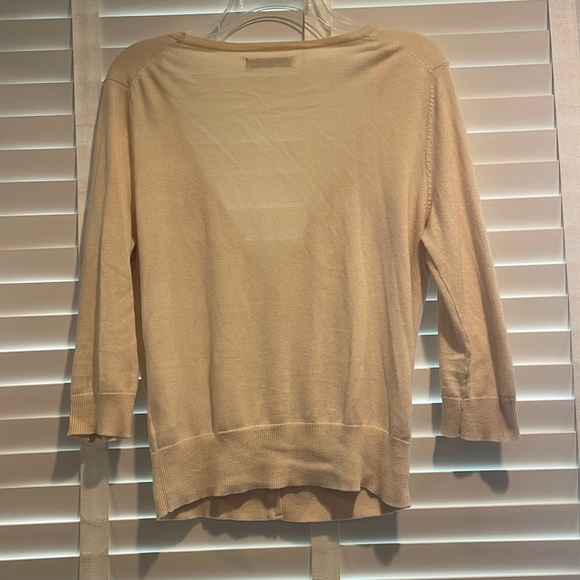 Old Navy Cream Sweater, Size Medium - Picture 2 of 9